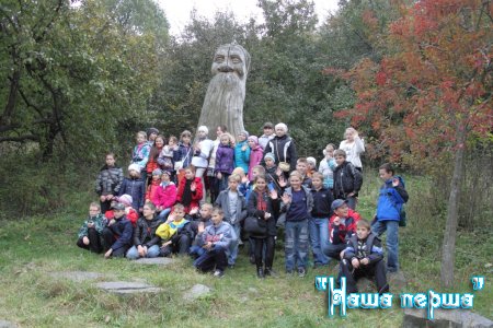 В океані рідного народу відкривай духовні острови!